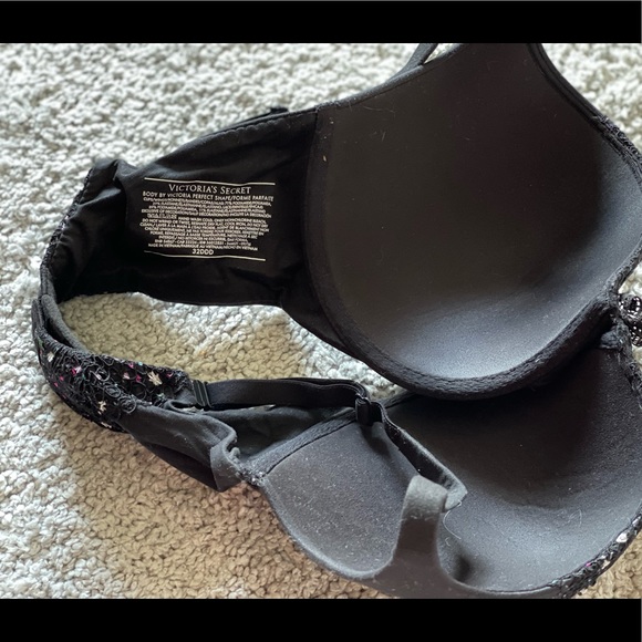 Victoria Secret Body By Victoria Perfect Shape Bra 32DDD - Picture 3 of 3